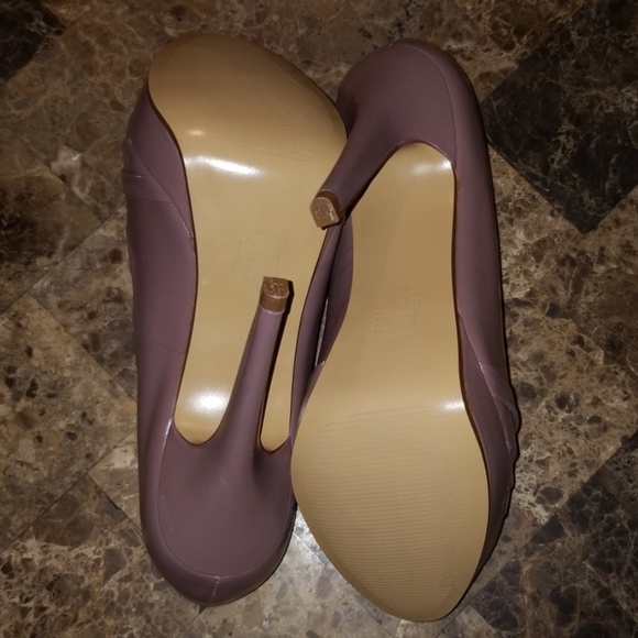 Andrea Platform Heels - Picture 4 of 4